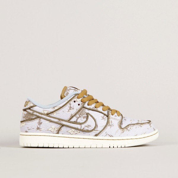 Nike sb paris dunk on sale